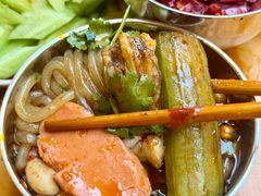 -鸿顺老铁锅美蛙鱼府(解放碑店)