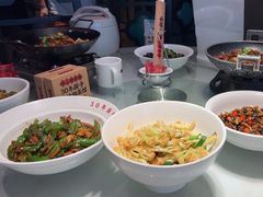 -味上湘菜馆(岳麓山店)