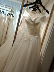 点击看大图 -拉瑞娜LaReine婚纱礼服高级定制