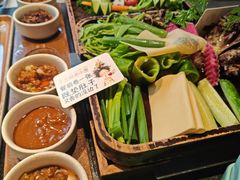 -蘸小院铁锅炖·蘸酱菜·东北菜(怀远门店)
