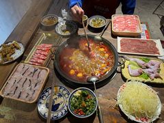 -旧街市鲜货老火锅(大光路店)