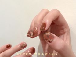 -Seven Nail七姑娘の美甲店