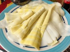 -弘烨 贵州酸汤 鱼火锅(东财店)