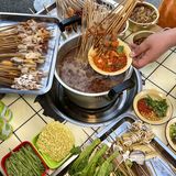 成都坠好吃的社区市井串串！！好吃还便宜