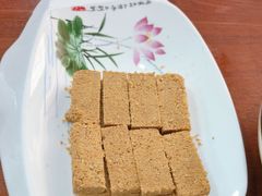 -湖南人家湘菜馆(镇江路店)
