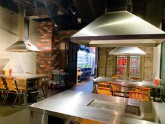 大堂-马路牙子地桌烤肉(工体店)