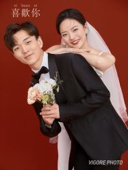 -雪中彩影婚纱摄影·微光艺术中心