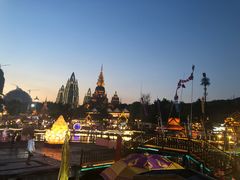 -东南亚风情赶摆街夜市