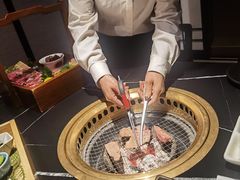 -山川小町·极番烧肉(新地假日广场店)