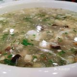 母亲节来吃饭。菜味道都很不错，饺子是招牌