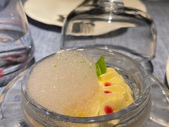 柑橘奶油酸乳酪冻配柠檬泡沫-弦月窗LUNETTE BY AMANDA(复兴路店)