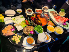 -唯爱KTV聚会餐厅(仙林东城汇店)
