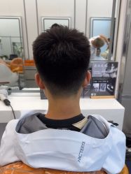 -豪斯塔美发连锁