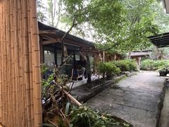 -乐领拈花溪·林涧食韵