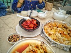 -鲤鱼塘农家山庄