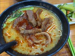 -志权牛肉面(灵山路店)