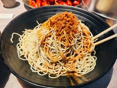 -巴厘龙虾·榜首油焖大虾(音乐学院·沿江酒馆店)