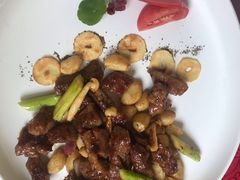 金蒜牛肉粒-旺顺阁鱼头泡饼(小红门店)