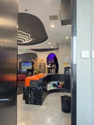 -TOP HAIR SALON