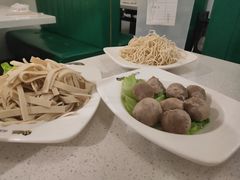 -张大师鸭爪爪特色干锅(南湖店)