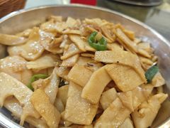 -红旗山庄(圭峰山店)