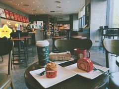 大堂-星巴克(济南美莲广场店)