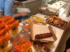 果仁核桃起酥面包-好利来(革新店)