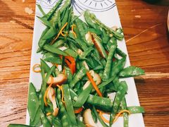 菌菇荷兰豆-云海肴·汽锅鸡·云南菜(美罗城店)