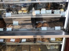 面包甜点陈列柜-护国寺小吃(新街口店)