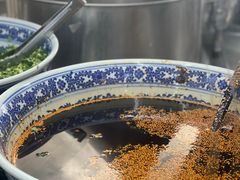 -陇上全荟兰州传统牛肉面(延吉路店)