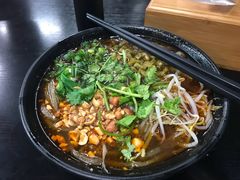 -丽影重庆小面(定西路店)