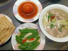 -乐禧母婴全自营月嫂(宝山店)