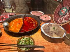 -周小明火锅(黑金冠社区店)