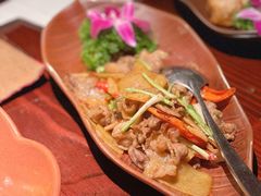 彝族辣炒牛肉-花马天堂云南餐厅 Lost Heaven(高邮路店)