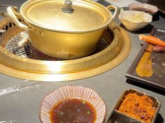 -铭牛烧肉·和牛海鲜自助(高新月牙湖店)