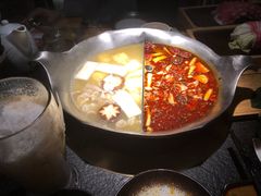 -湊湊火锅·茶憩(杭州湖滨银泰in77店)