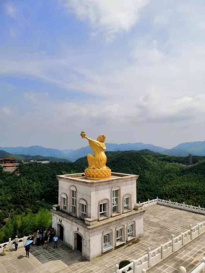 兜率天宫-"来绍兴的第二天去了兜率天宫,来这个景点建.