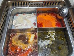 -巴渝瓦肆重庆鲜火锅(宝龙环湖店)