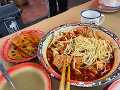 -老三样·旧食新味(绿地店)