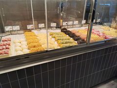 面包甜点陈列柜-烫面包·面包烘焙(绿地缤纷城店)