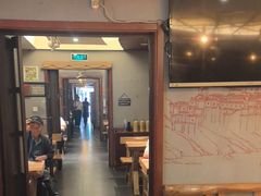 -万记麻辣烫国展总店