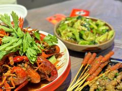 -老街烧烤大排档·地道湖北菜·龙虾馆(汉口火车站店)
