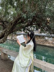 -一揽芳华汉服旗袍体验馆(拙政园店)