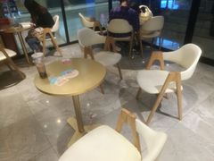 大堂-CoCo都可(燕塘店)