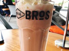 -Moka Bros 摩卡站(嘉华店)