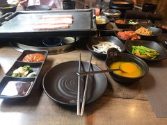 -香猪坊韩国烤肉专属门店(魏公村店)