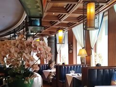 -八府香鸭·啫啫煲(华山路店)