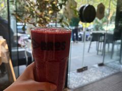 混合莓果昔-Moka Bros 摩卡站(嘉华店)