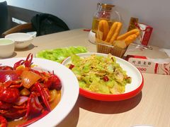 -叶派龙虾•招牌香辣蟹·海鲜(中海国际店)
