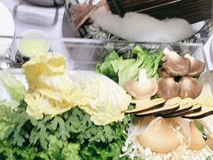 -红鼎豆捞·非遗鲍皇汤火锅(宝丰路店)